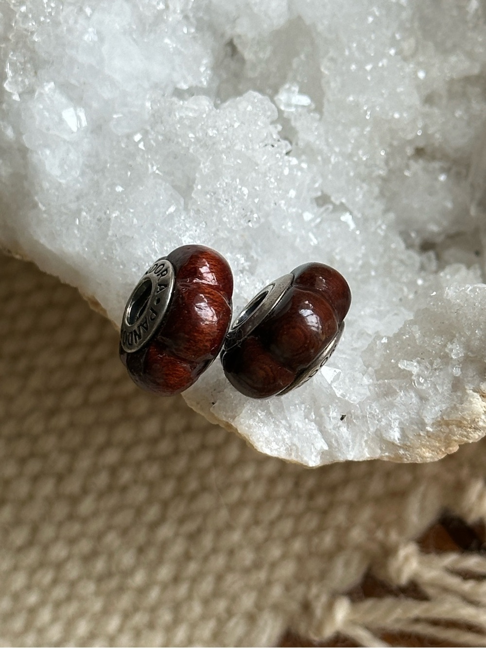 Pandora Scalloped Wood Muranos